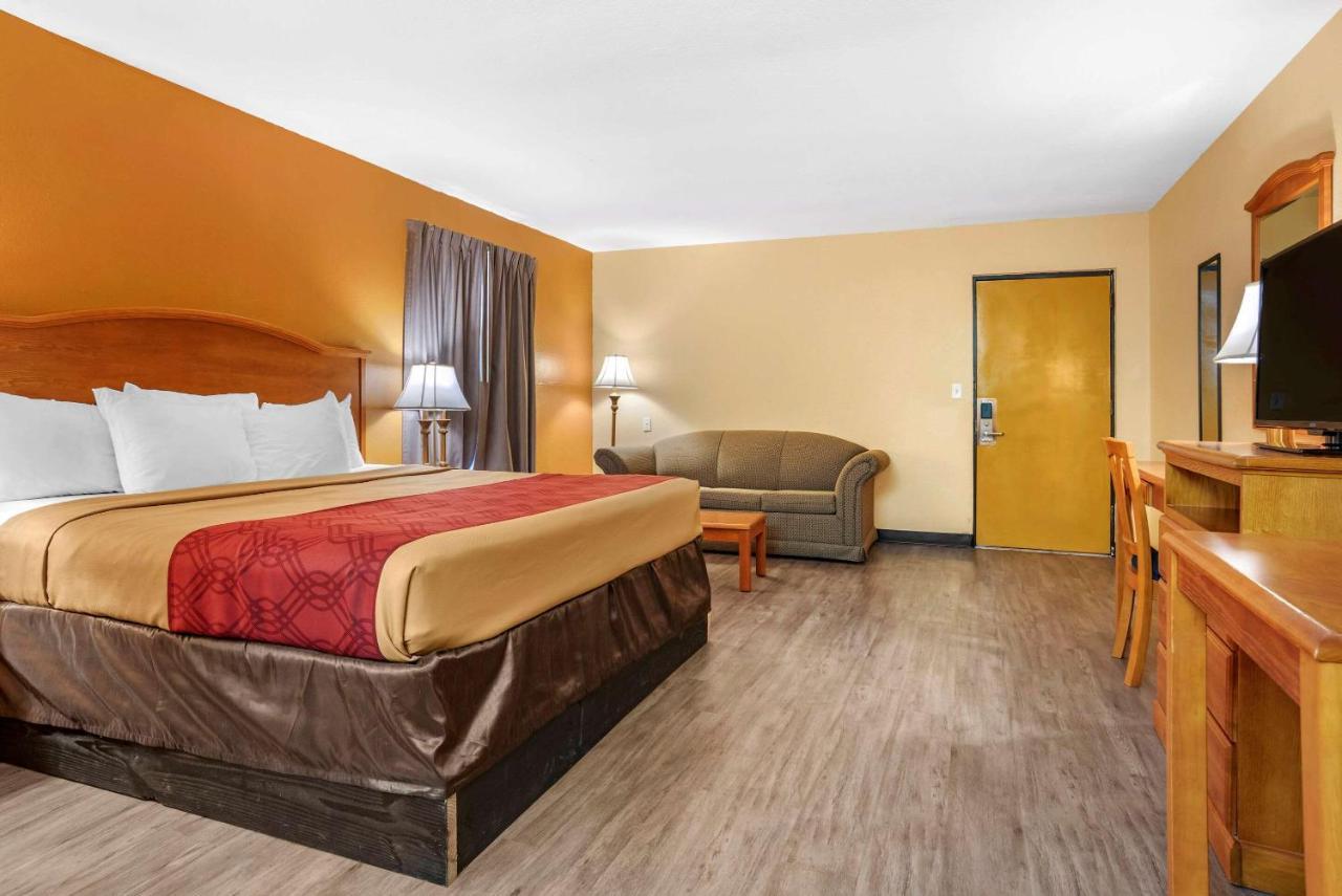 Econo Lodge Inn & Suites Evergreen Eksteriør bilde