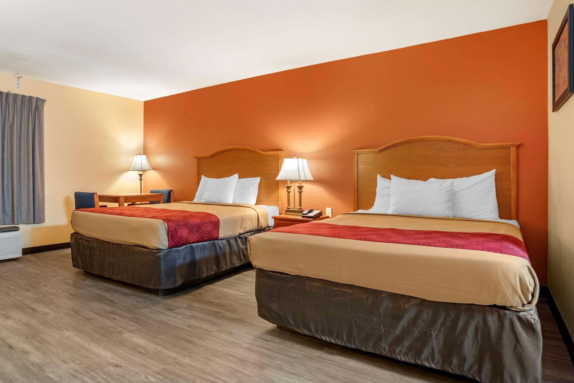 Econo Lodge Inn & Suites Evergreen Eksteriør bilde
