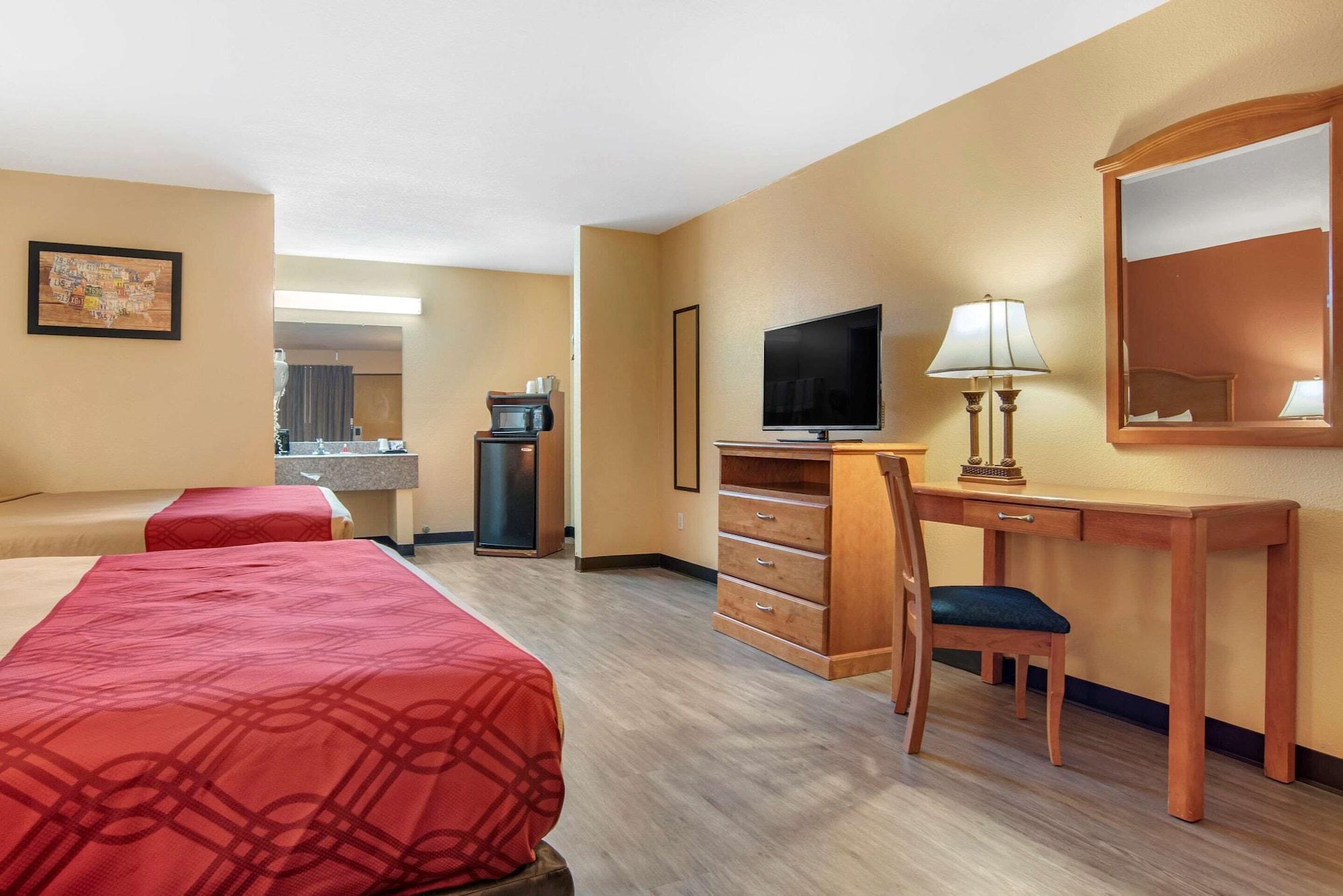 Econo Lodge Inn & Suites Evergreen Eksteriør bilde