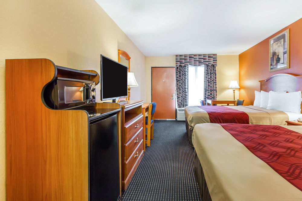 Econo Lodge Inn & Suites Evergreen Eksteriør bilde