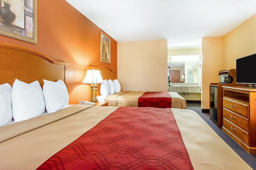 Econo Lodge Inn & Suites Evergreen Eksteriør bilde